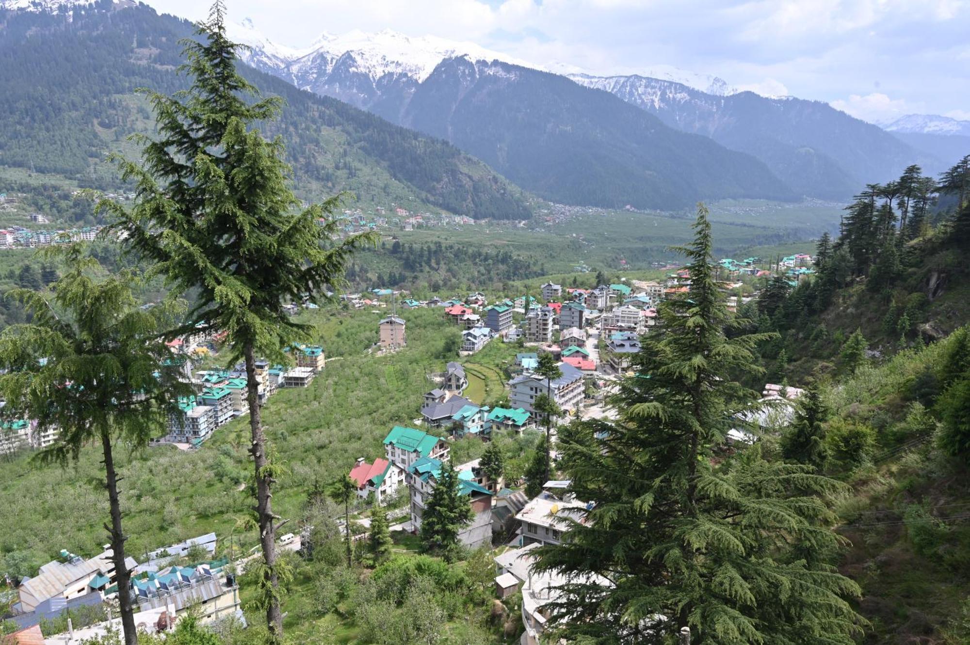 Hotel Seven Hills Manali Exterior photo