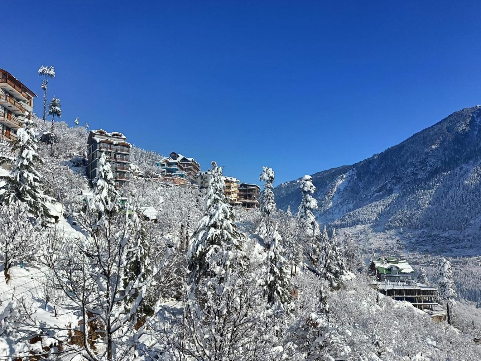 Hotel Seven Hills Manali Exterior photo